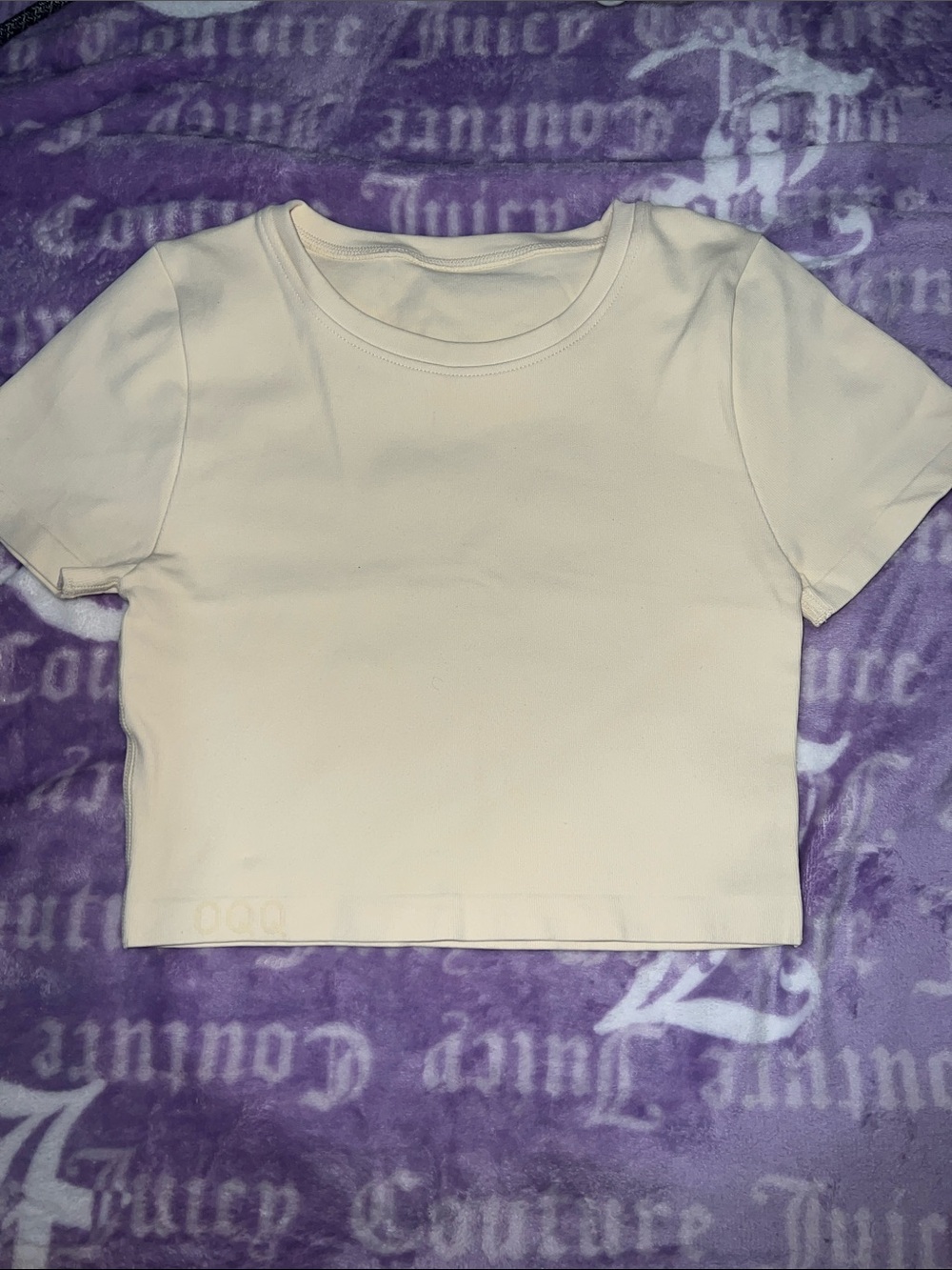 OQQ Cream Short Sleeve Athletic Crop Top — Women